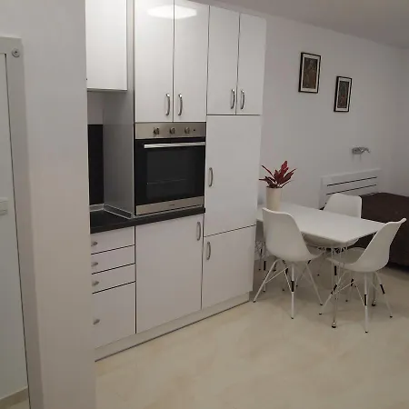 Top Center Varna
